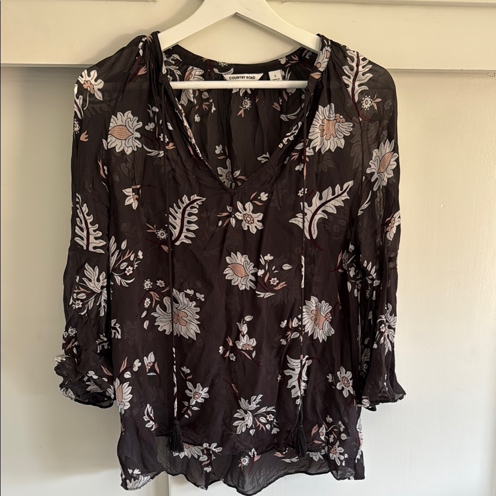 Country Road Black Relaxed Ruffled Blouse